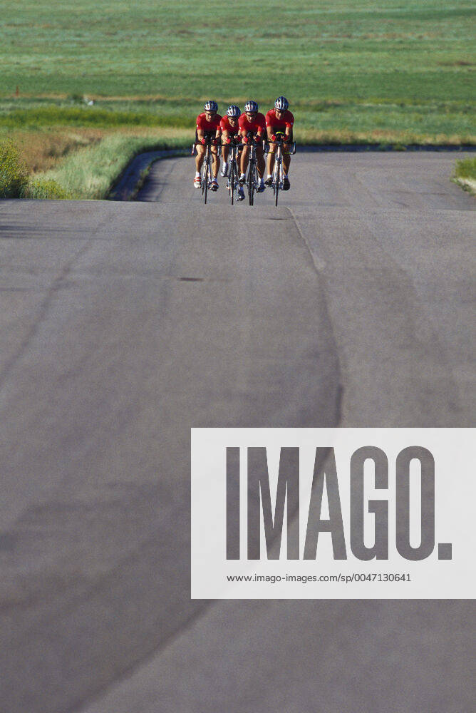 Cycling Road cycling, Rad, Radsport, Strasse team in action. ,model released, Symbolfoto