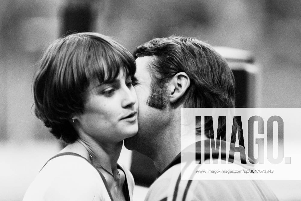 COMANECI Nadja Team ROU Olympic champion with coach KAROLYI Bela Womens gymnastics Summer Olympic Games 1980 in Moscow on 25 July 1980 in Moscow
