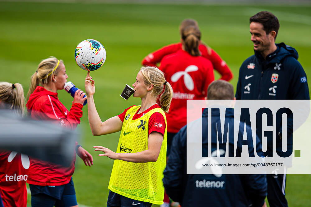 Julie Blakstad of the Norwegian womens national football team during a training session on September 20, 2020 in Oslo Photo Marius Simensen BILDBYRAN Cop 238 bbeng dam em kval em kvalifisering Women em kvalik football fotball fotboll norge norway soccer training training träning uefa euro qualifier,