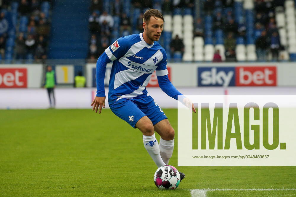 Football 2 Bundesliga SV Darmstadt 98 SSV Jahn Regensburg emonline v l , Matthias Bader SV Darmstadt 98