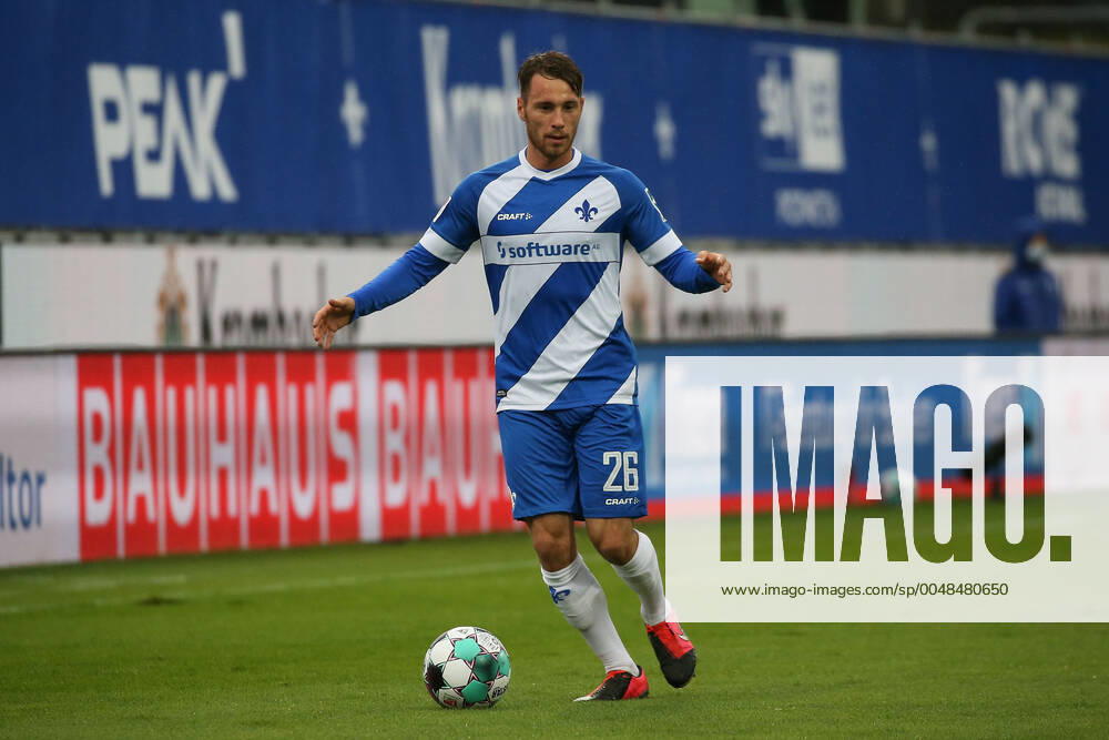 Fussball 2 Bundesliga SV Darmstadt 98 SSV Jahn Regensburg emonline v l , Matthias Bader SV Darmstadt 98 , FREISTELLER