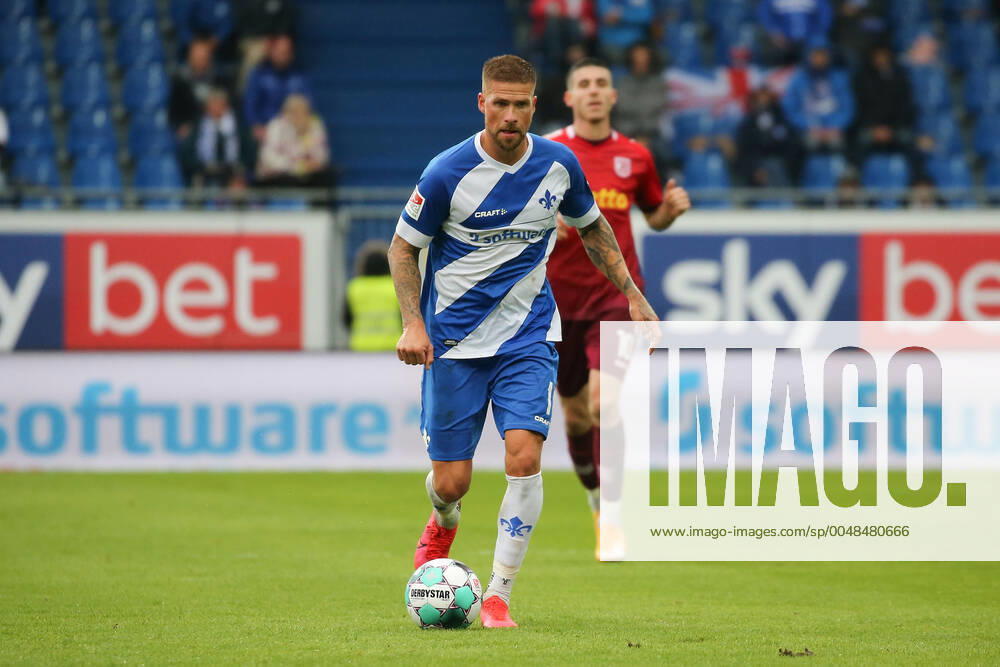 Fussball 2 Bundesliga SV Darmstadt 98 SSV Jahn Regensburg emonline v l , Tobias Kempe SV Darmstadt 98 , FREISTELLER