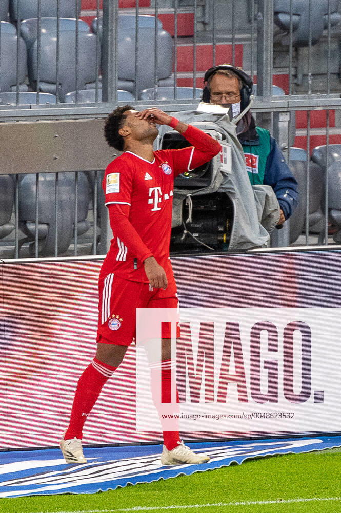 Serge Gnabry FC Bayern Muenchen 07 , is annoyed, GER, FC Bayern Muenchen vs Hertha Berlin, Football, Bundesliga, 3 Matchday, Season 2020 2021, 04 10 2020, DFB DFL regulations prohibit any use of photographs as image sequences and or quasi video , GER, FC Bayern Muenchen vs Hertha Berlin, Football, Bundesliga, 3 Matchday, Season 2020 2021, 04 10 2020 Munich