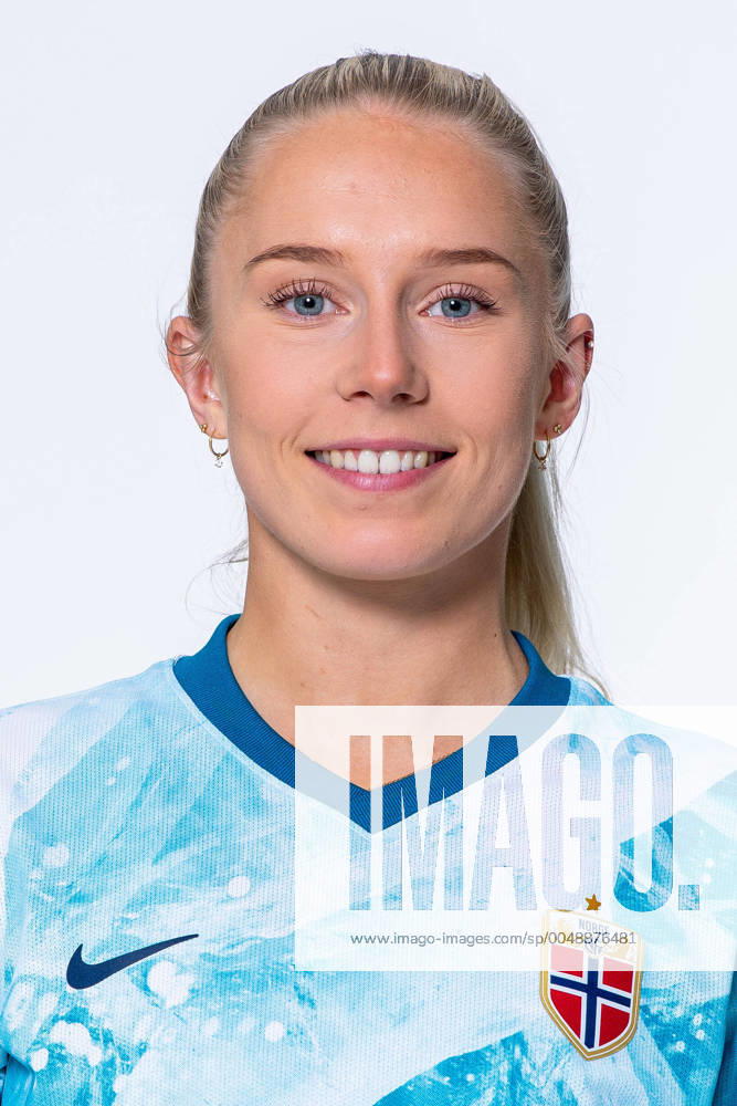 Thea Bjelde of the Norwegian womens national football team poses for a portrait on October 22, 2020 in Oslo Photo Vegard Wivestad Grott BILDBYRAN kod VG VG0061 bbeng fotball fotboll football norge norway a kvinnor portrett porträtt portraits dam,