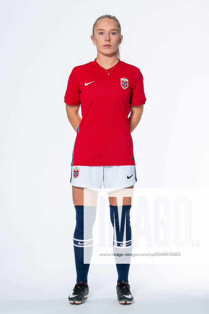 Thea Bjelde of the Norwegian womens national football team poses for a portrait on October 22, 2020 in Oslo Photo Vegard Wivestad Grott BILDBYRAN kod VG VG0061 bbeng fotball fotboll football norge norway a kvinnor portrett porträtt portraits dam,