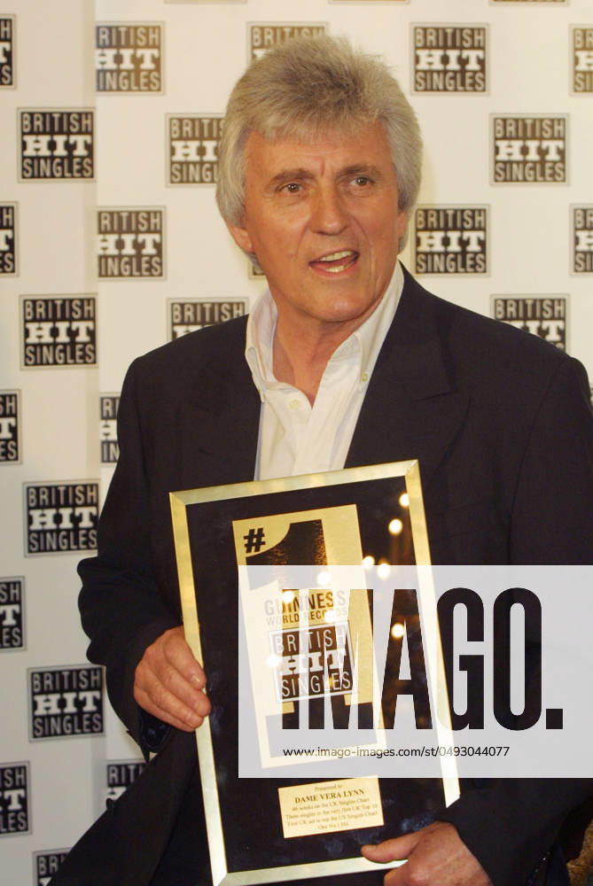 Bruce Welch - The Shadows at the Guiness British Hit Single book launch FAMOUS PICTURES AND FEATURES AGENCY