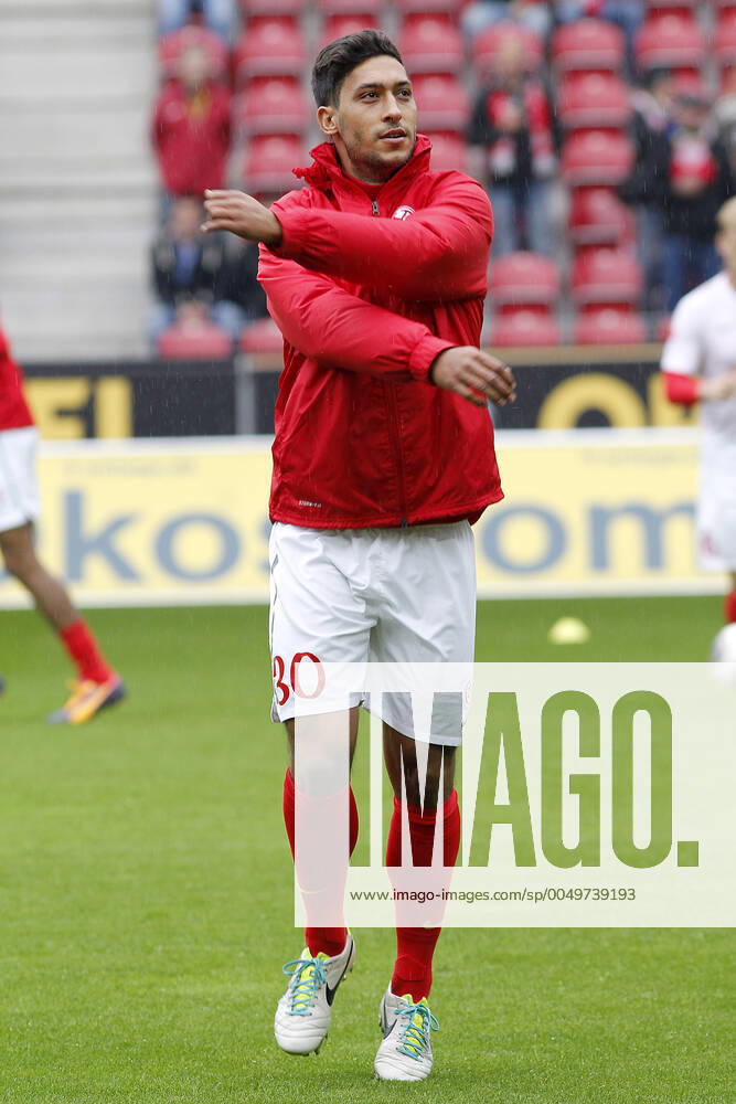Mainz, Germany 05 October 2013 1 Bundesliga 13 14 8 Matchday 1 FSV Mainz 05 vs 1899 Hoffenheim Malik Fathi Mainz warming up, high, portrait 1 Bundesliga 13 14 8 Matchday 1 FSV Mainz 05 vs 1899 Hoffenheim jr