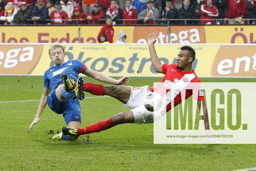 Mainz, Germany 05 October 2013 1 Bundesliga 13 14 8 Matchday 1 FSV Mainz 05 vs 1899 Hoffenheim v li Andreas Beck Hoffenheim , Maxim Choupo Moting Mainz , the Mainz striker scores the tying goal on the drop to 1 2, goal, landscape, landscape 1 Bundesliga 13 14 8 Matchday 1 FSV Mainz 05 vs 1899 Hoffenheim jr