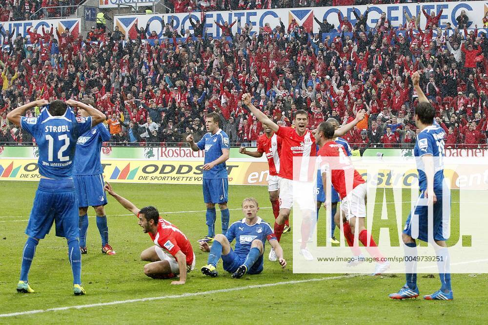 Mainz, Germany 05 October 2013 1 Bundesliga 13 14 8 Spieltag 1 FSV Mainz 05 vs 1899 Hoffenheim Mainz goal celebration Hoffenheim horror, v li Tobias Strobl Hoffenheim , Yunus Malli Mainz , Sven Schipplock Hoffenheim , Andreas Beck Hoffenheim , Maxim Choupo Moting Mainz , Stefan Bell Mainz , NikolÄe Noveski Mainz goal scorer, David Abraham Hoffenheim , t.s., landscape, cheers goal scorer goal scorer 1 Bundesliga 13 14 8 Spieltag 1 FSV Mainz 05 vs 1899 Hoffenheim jr