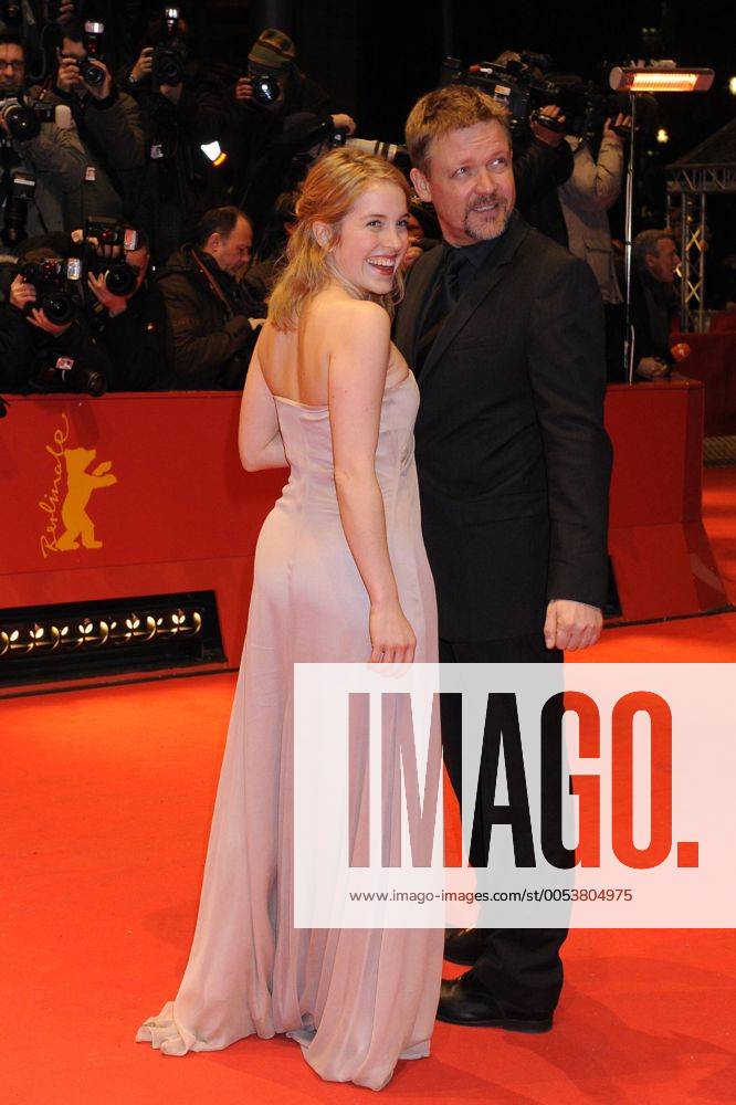 Paula Kalenberg und Justus von Dohnanyi, die beiden Schauspieler bei der Kino Premiere zu dem Film Jud Süss - Film ohne Gewissen im Rahmen der 60. Berlinale in Berlin am 18.02.2010