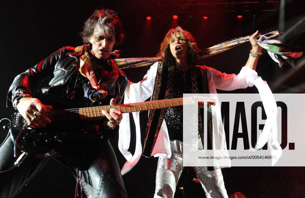 American singer Stephen Tyler and guitarist Joe Perry perform with Aerosmith at 02 Arena in London on June 15, 2010. LON20100615117