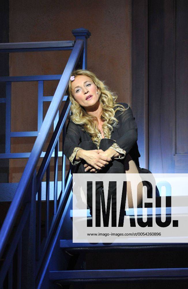 Caroline Beil, die Schauspielerin bei der Generalprobe zum Theater Musical Inselkomödie am 28.7.2010 im Berliner Ensemble