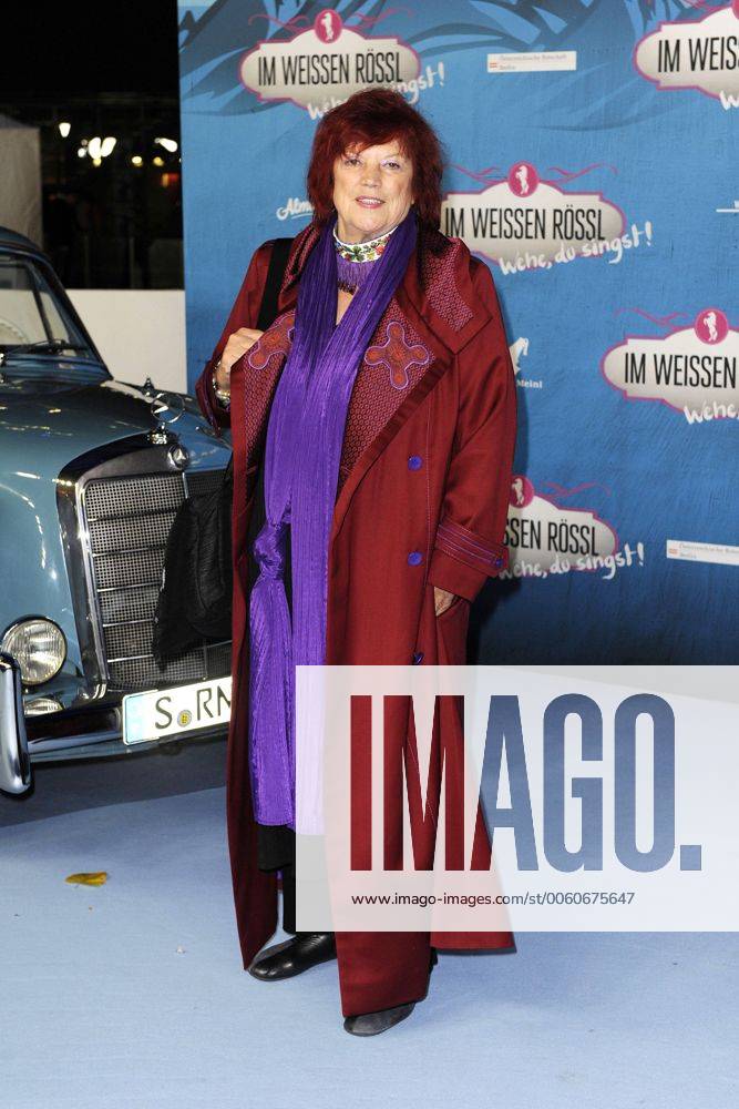 Regina Ziegler bei der Premiere des Kinofilms Im Weissen Rössl - Wehe, du singst! im Cinestar Sony Center am Potsdamer Platz. Berlin, 04.11.2013 Foto:xFredericx xFuturexImage