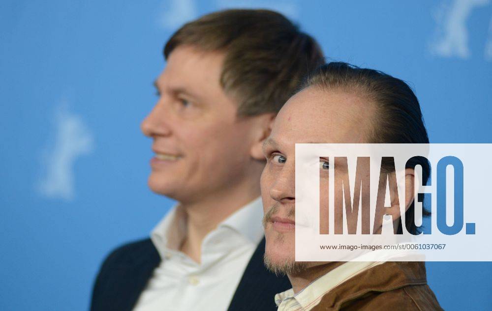 Schauspieler Georg Friedrich (re.) und Regisseur Benjamin Heisenberg während des Photocalls zum Film -ÜBER-ICH UND DU- anlässlich der 64. Internationalen Filmfestspiele Berlin 64. Internationale Filmfestspiele in Berlin IFB2014