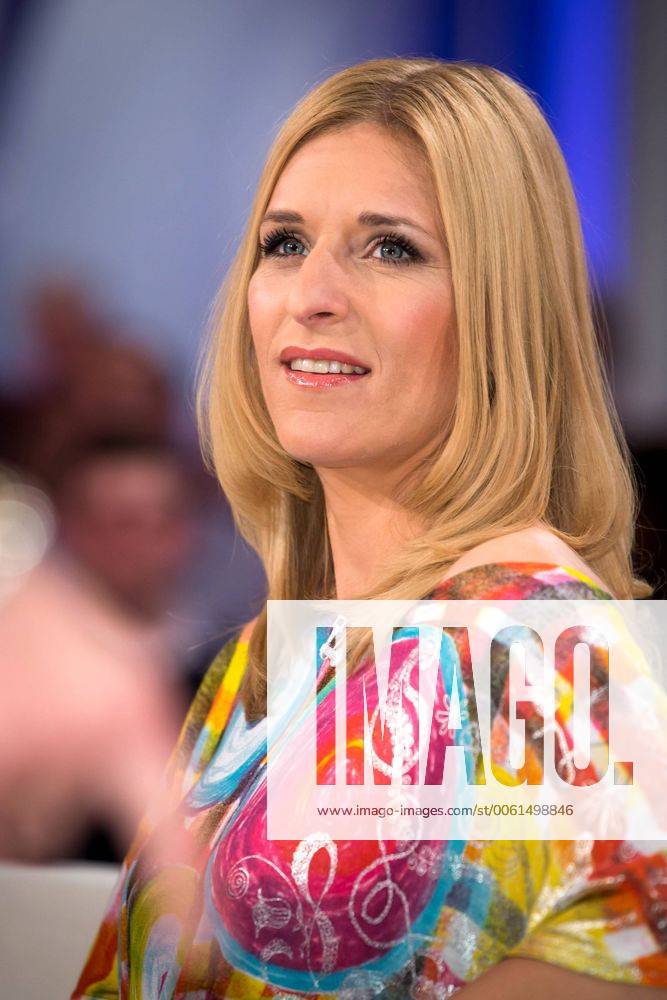 MDR - Riverboat. Sängerin Stefanie Hertel anläßlich der MDR - Talkshow Riverboat am 09.05.2014 im Studio 3 der Mediacity Leipzig.