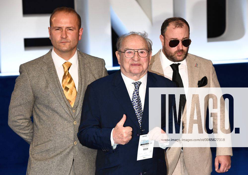 World Premiere of Legend London, UK. Freddie Foreman (centre) and guests at the World Premiere of Legend at The Odeon Leicester Square, London on Thursday 3 September 2015 LMK392-58098-040915