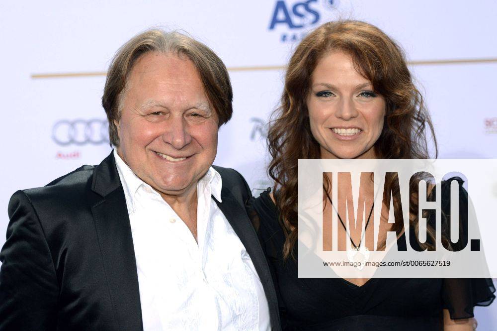 Peter Urban mit Gattin Laura bei der Verleihung vom Deutschen Radiopreis 2015 im Schuppen 52. Hamburg, 03.09.2015 Foto:xC.xNiehausx xFuturexImage