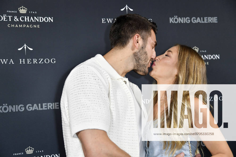 Dennis Gries and Katja Geretschuchin at the Ewa Herzog Fashion Show at Berlin Fashion Week S S 2025 in the König Galerie Berlin, 02 07 2024 Foto:xN.xKubelkax xFuturexImagex herzog_4703