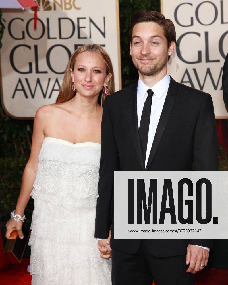 File - TOBEY MAGUIRE and wife jewelry designer, JENNIFER MEYER have mutually decided to call it quits after 9 years of marriage. They have two children: daughter Ruby, 9, and son Otis, 7. Pictured: Jan 17, 2010 - Los Angeles, California, USA - Tobey Maguire and Jennifer Meyer arrive for the Golden Globe Awards show. (Credit: © ZUMA Press) Los Angeles USA - ZUMAo05_ 20161018_shz_o05_030