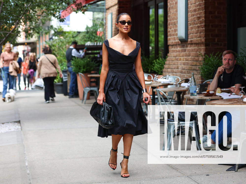 Olivia Culpo out running errands in NYC Featuring: Olivia Culpo Where: New York, New York, United States When: 05 Sep 2024 Credit: BauerGriffin INSTARimages . NOT FOR USE BY NEWSPAPERS BASED IN THE UK.