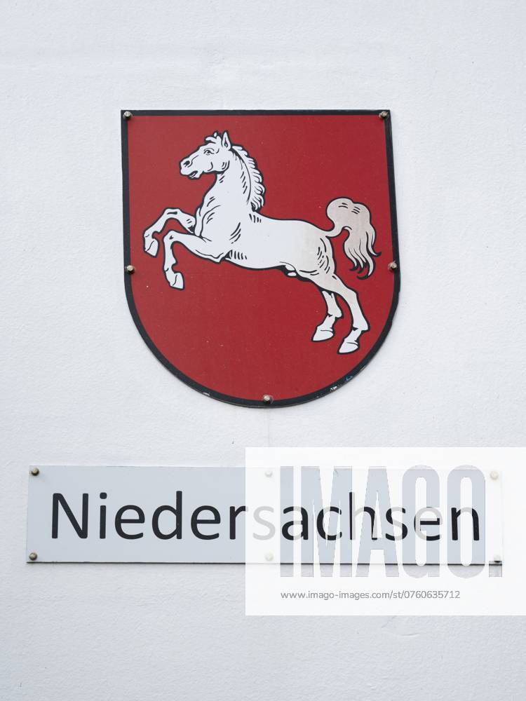 Wappen Bundesland Niedersachsen, Deutschland, Europa Coat of arms of the federal state of Lower Saxony, Germany, Europe