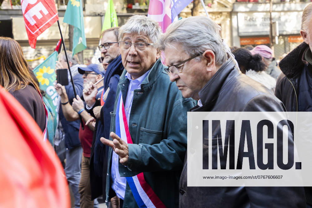 Paris, France October 5, 2024 - Demonstration organized by the Association France Palestine Solidarità (AFPS) to denounce Israel s war in Gaza and Lebanon. Pro-Palestinian demonstrators are participating in national marches across EMEA to mark the start of Israel s war in Gaza after the Hamas attacks of October 7th 2023. They are calling for a ceasefire in the Middle East and an end to the supply of arms to Israel - Eric Coquerel, Jean-Luc Melenchon GUERRE, MANIFESTATION PRO PALESTINIENNE, GAZA, PROCHE ORIENT, MOYEN ORIENT, MIDDLE EAST, LIBAN, CONFLIT, GEOPOLITIQUE, ISRAEL, MANIFESTANTS, ARABES, POLITIQUE, GOUVERNEMENT, DIASPORA, MOUVEMENT DE RESISTANCE, TERRITOIRES PALESTINIENS OCCUPES