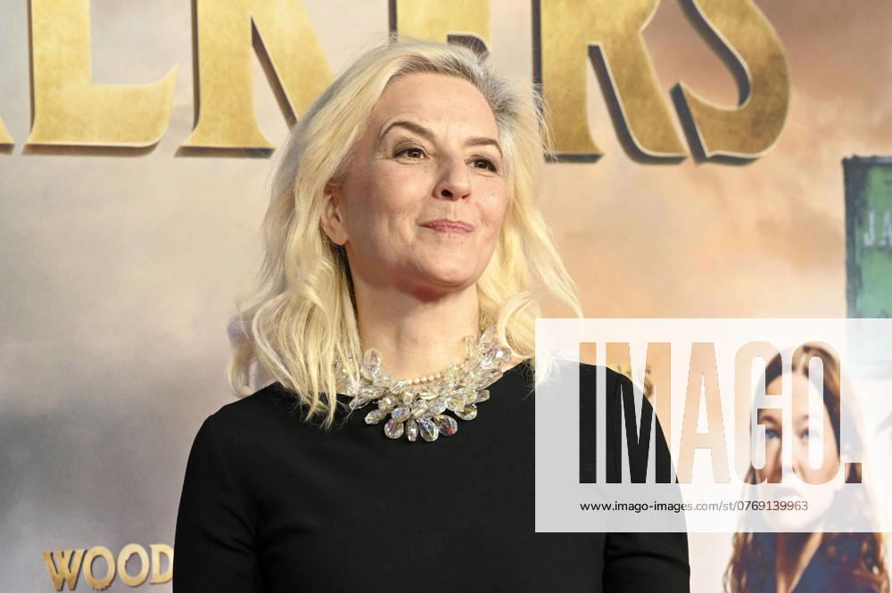 Martina Gedeck at the premiere of the movie Woodwalkers at Mathäser Filmpalast Munich, 11 10 2024 Foto:xR.xFuturexImagex woodwalkers_4069