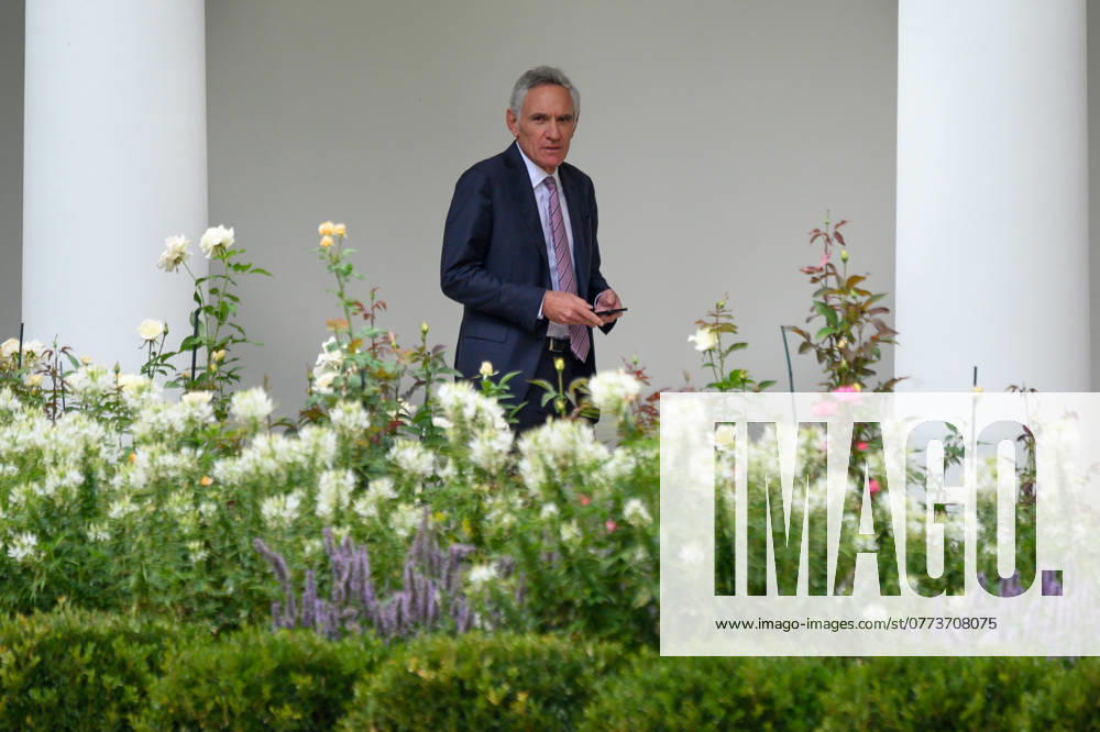 President Donald Trump Speaks to Members of the Media Scott Atlas, White House coronavirus adviser, walks by the White House Rose Garden in Washington, D.C., U.S., on Thursday, September 24, 2020. Credit: Erin Scott Pool via CNP AdMedia Washington District of Columbia United States of America
