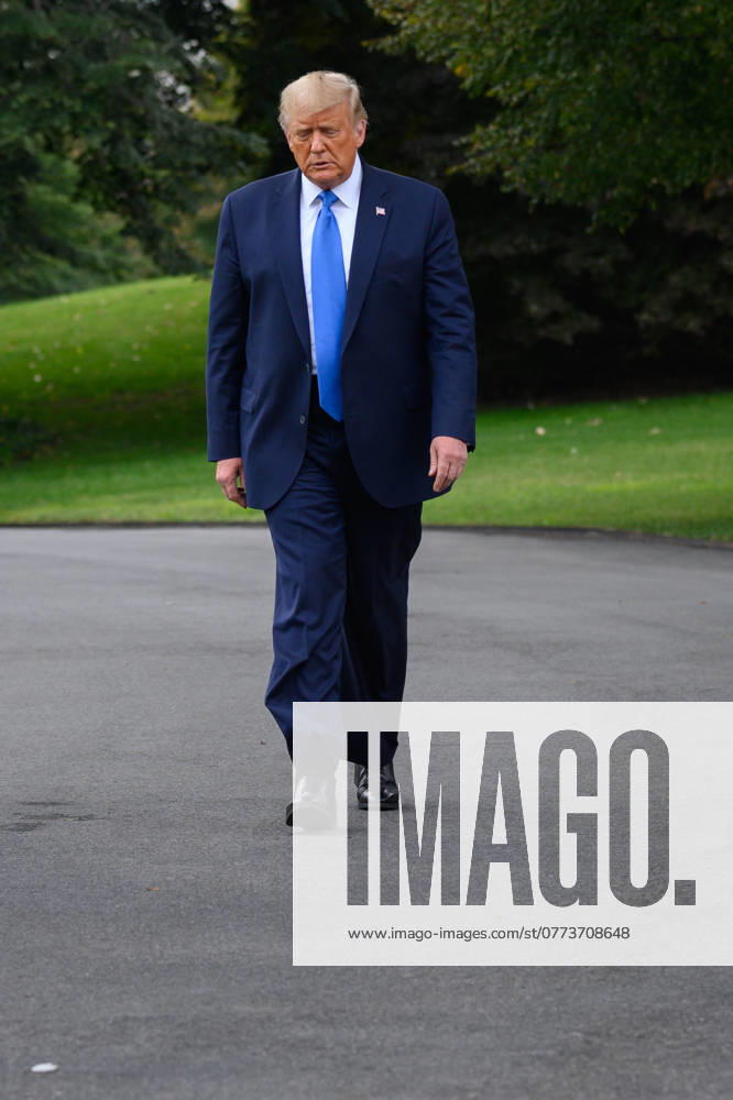 President Donald Trump Speaks to Members of the Media United States President Donald J. Trump walks to the South Lawn of the White House before boarding Marine One in Washington, D.C., U.S., on Thursday, September 24, 2020. Credit: Erin Scott Pool via CNP AdMedia Washington District of Columbia United States of America