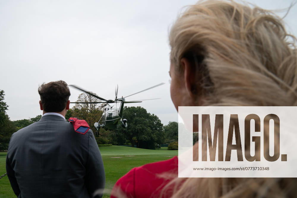 President Donald Trump Speaks to Members of the Media Visitors watch as Marine One, carrying U.S. President Donald Trump, departs the South Lawn of the White House in Washington, D.C., U.S., on Thursday, September 24, 2020. Credit: Erin Scott Pool via CNP AdMedia Washington District of Columbia United States of America
