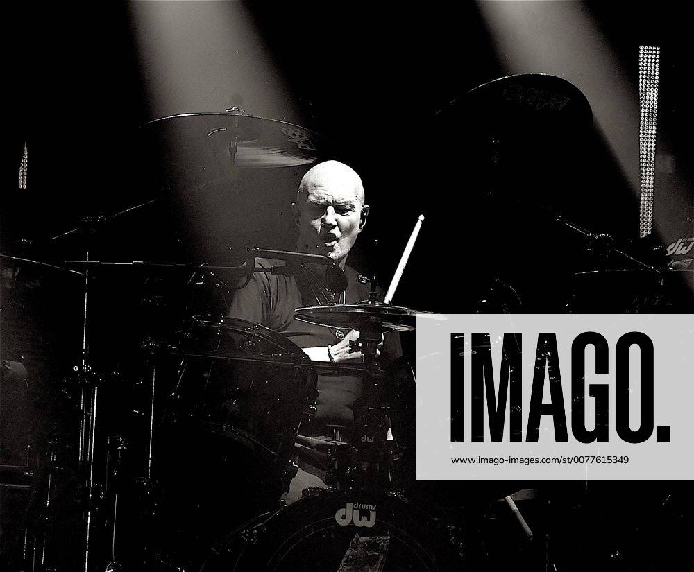 Bern, 29.05.2016, ACDC Show, Chris Slade