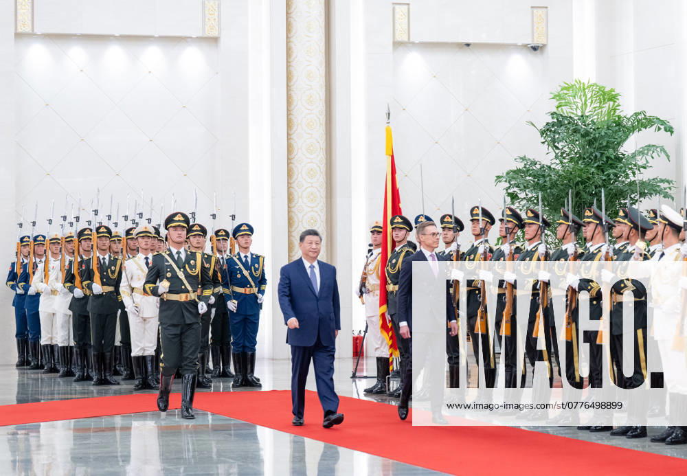 (241029) -- BEIJING, Oct. 29, 2024 -- Chinese President Xi Jinping holds a welcoming ceremony for Finnish President Alexander Stubb, who is on a state visit to China, in the Northern Hall of the Great Hall of the People prior to their talks in Beijing, capital of China, Oct. 29, 2024. Xi held talks with Stubb in Beijing on Tuesday. ) CHINA-BEIJING-XI JINPING-FINNISH PRESIDENT-TALKS (CN) ZhaixJianlan