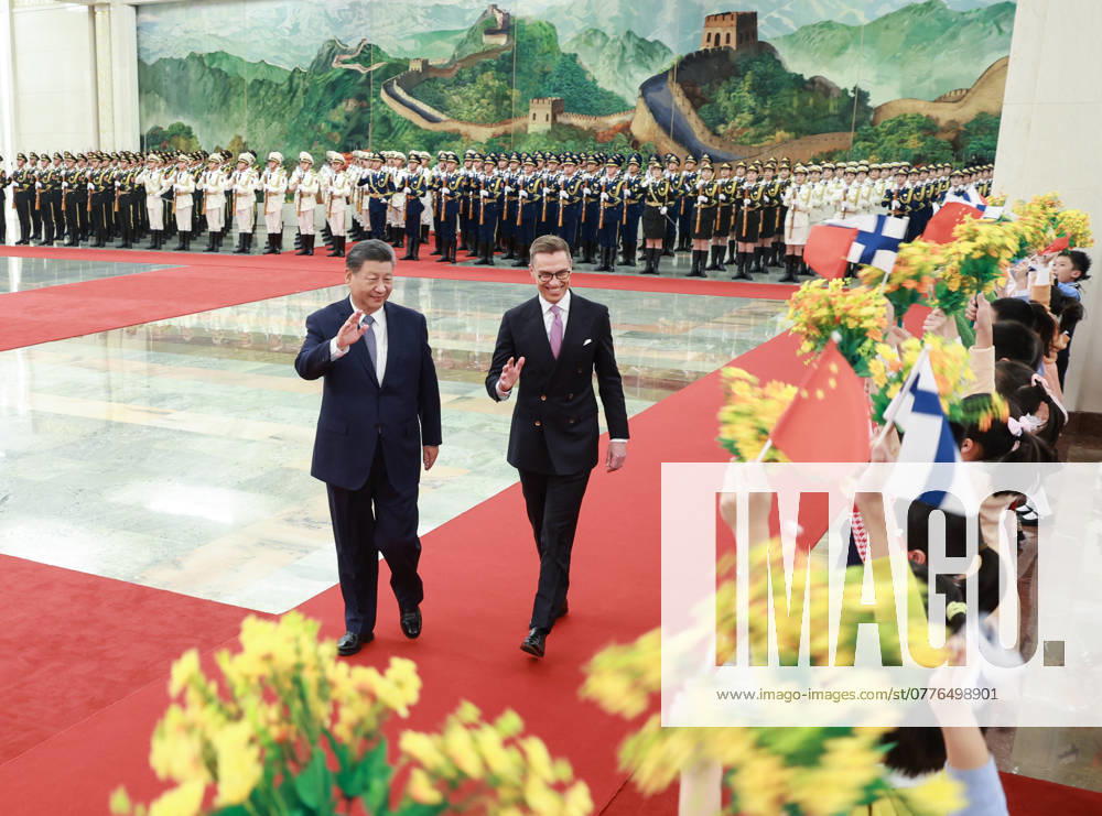 (241029) -- BEIJING, Oct. 29, 2024 -- Chinese President Xi Jinping holds a welcoming ceremony for Finnish President Alexander Stubb, who is on a state visit to China, in the Northern Hall of the Great Hall of the People prior to their talks in Beijing, capital of China, Oct. 29, 2024. Xi held talks with Stubb in Beijing on Tuesday. ) CHINA-BEIJING-XI JINPING-FINNISH PRESIDENT-TALKS (CN) WangxYe
