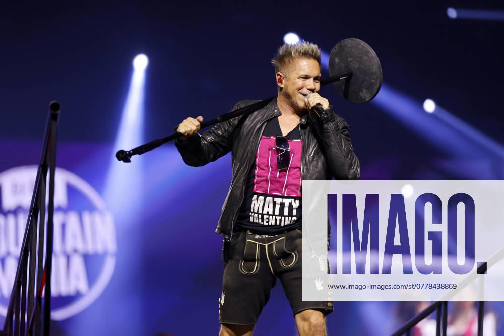 Musician Matty Valentino at the party hit event Mountain Mania, the biggest apres ski party since the invention of winter in the Lanxess Arena Cologne, 08 11 2024 NRW Germany