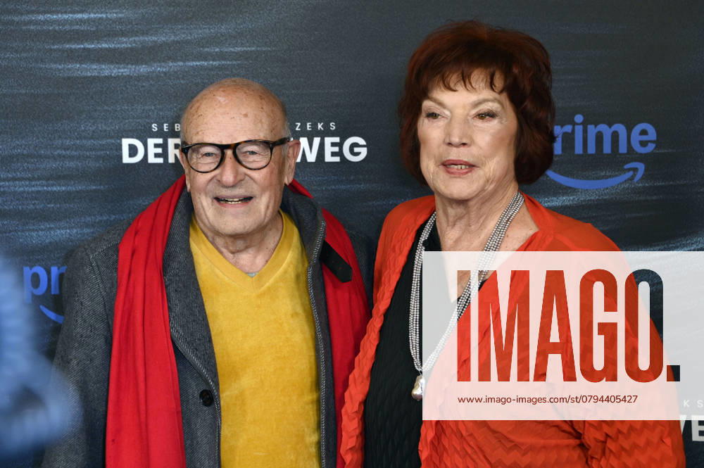 Volker Schlöndorff and Regina Ziegler at the premiere of the Amazon Prime Video film Sebastian Fitzeks Der Heimweg at the Delphi Filmpalast am Zoo Berlin, 14 01 2025 Foto:xN.xKubelkax xFuturexImagex heimweg_5112