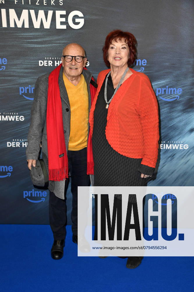 Volker Schlöndorff and Regina Ziegler at the premiere of FITZEKS DER HEIMWEG at the Delphie Filmpalast in Berlin on 14 01 2025