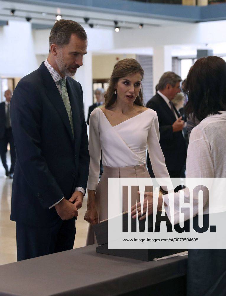 Spain s King Felipe VI (L) and Queen Letizia (C) visit Oxford s Weston Library in London, Britain, 14 July 2017. Spanish Royal Couple is on a three day official visit in the United Kingdom. Spain s King Felipe VI and Queen Letizia visit UK !ACHTUNG: NUR REDAKTIONELLE NUTZUNG!