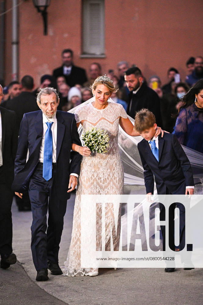 Prince Nikolaos Of Greece And Chryssi Vardinogianni Wedding In Athens Chrysi Vardinogiannis arrives with her father, Georgios Vardinogiannis, at her wedding with Prince Nikolaos of Greece in St. Nicholas Ragavas, in Athens, Greece, on February 7, 2025. (Faces of kids are pixelated at the request of the Royal Family) Athens Greece