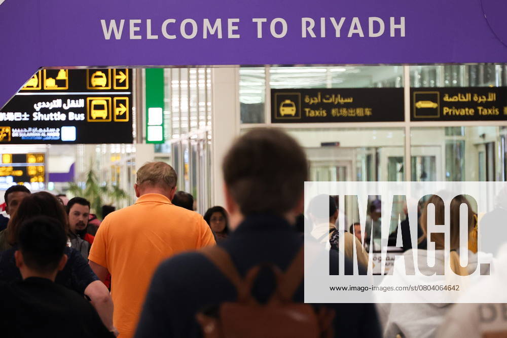 SAUDI ARABIA, ER RIYADH - FEBRUARY 19, 2025: Travellers at King Khalid International Airport serving Riyadh. Valery Sharifulin TASS 78479020