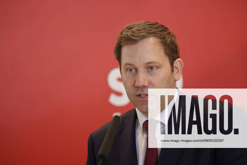 Lars Klingbeil, SPD party leader and new leader of the SPD parliamentary group in the Bundestag, Germany, Berlin, Reichstag, SPD parliamentary group in the Bundestag