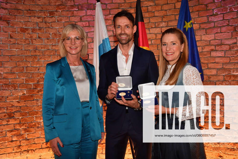 Bavarias Minister of State Ulrike Scharf, Sven Hannawald and Stefanie Hertel at the Bavarian State Medal for Social Merit 2025 award ceremony in the Allerheiligen Hofkirche, Residenz on 3 April 2025 in Munich Bavarian State Medal for Stefanie Hertel and Sven Hannawald in Munich