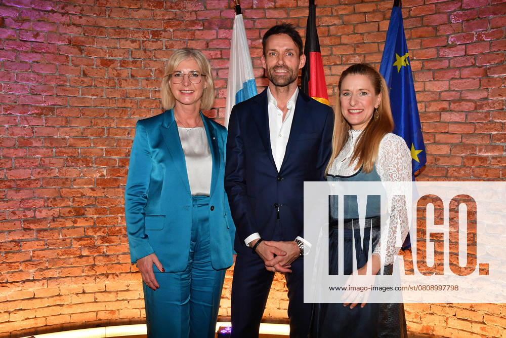 Bavarias Minister of State Ulrike Scharf, Sven Hannawald and Stefanie Hertel at the Bavarian State Medal for Social Merit 2025 award ceremony in the Allerheiligen Hofkirche, Residenz on 3 April 2025 in Munich Bavarian State Medal for Stefanie Hertel and Sven Hannawald in Munich
