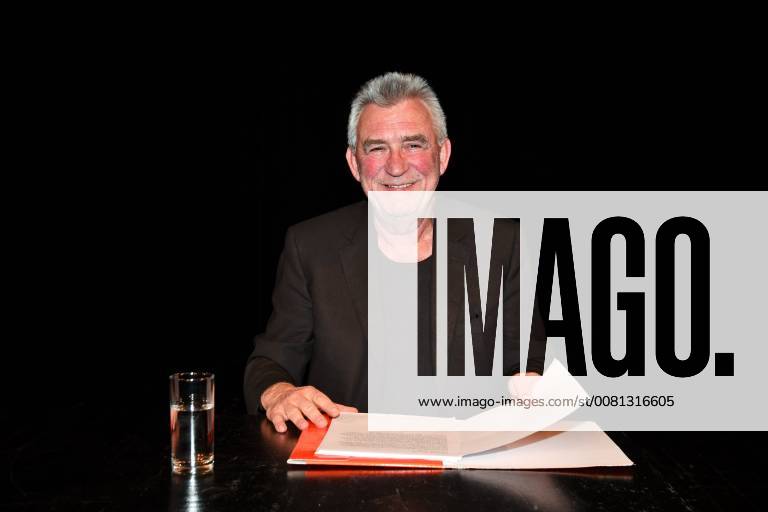 The comedian and actor Heinz Marecek reads in the Stadttheater Gmunden titled the Festival of laughter, this image shows the cabaret artist and actor Heinz Marecek Heinz Marecek 2017 reads in the Stadttheater Gmunden