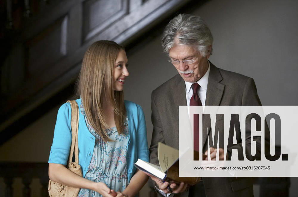 Middleton (2013) - filmstill Taissa Farmiga, Tom Skerritt in Middleton (2013)