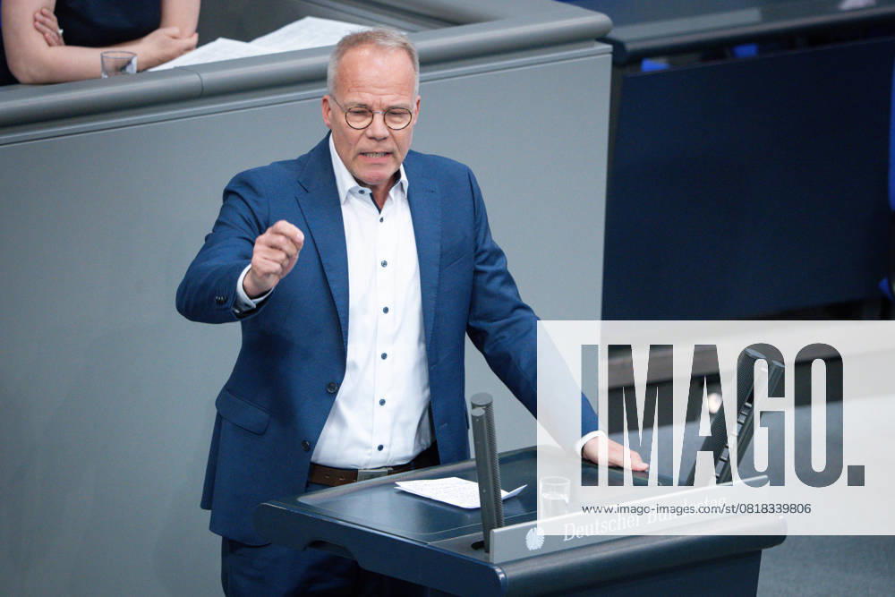 German Bundestag, 3rd plenary session Matthias Miersch SPD in portrait during his speech on the agenda item Questioning the Federal Government at the 3rd session of the German Bundestag in Berlin, 14 05 2025 Berlin Berlin Germany