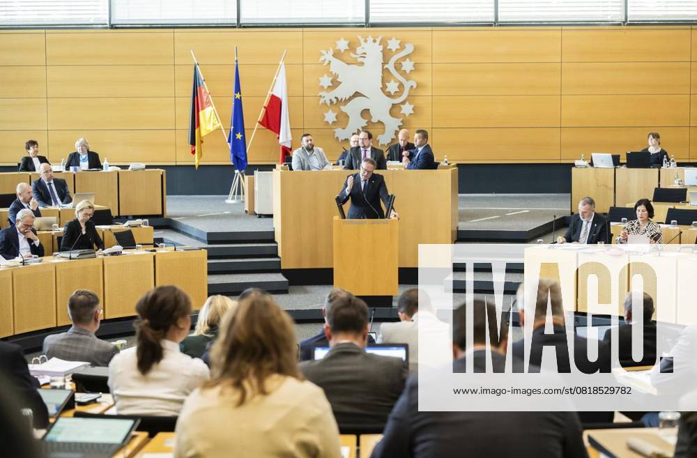 8 THURINGIAN STATE PARLIAMENT 17 PLENARY SESSION 15 05 2025 Erfurt Thuringian State Parliament 8 Election Period 17 Plenary Session photo Prime Minister Mario Voigt CDU during his government statement Germany Thuringia Erfurt Copyright SaschaxFromm