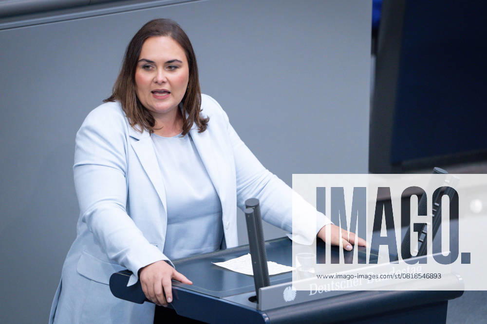 German Bundestag, 4th plenary session Isabel Cademartori SPD during her speech on the transport agenda item at the 4th session of the German Bundestag in Berlin, 15 05 2025 Berlin Berlin Germany
