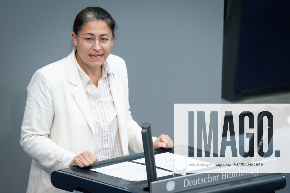 German Bundestag, 7th plenary session Filiz Polat Gruene in portrait during her speech on the agenda item Reform of immigration policy at the 7th session of the German Bundestag in Berlin, 22 05 2025 Berlin Berlin Germany