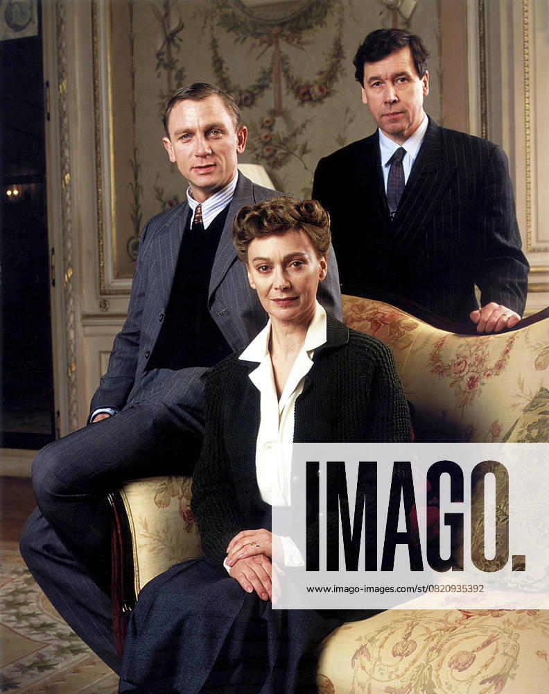 Copenhagen - filmstill DANIEL CRAIG, FRANCESCA ANNIS & STEPHEN REA in Copenhagen Ref: FB
