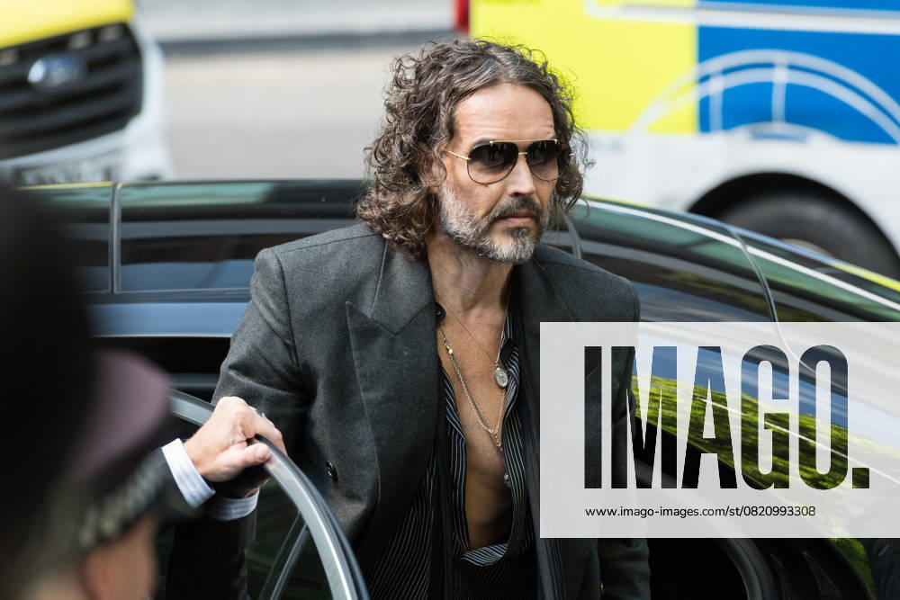 Russell Brand At Southwark Crown Court In London LONDON, UNITED KINGDOM MAY 30, 2025: British actor and comedian Russell Brand arrives at Southwark Crown Court for a plea and trial preparation hearing after being charged with rape, oral rape, indecent assault and two counts of sexual assault, between 1999 and 2005 in Bournemouth and the Westminster area in London, United Kingdom on May 30, 2025. London Greater London United Kingdom